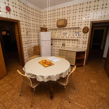 {beach-house } Mare Fuori Villa *