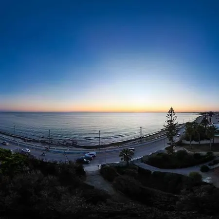 {beach-house } Mare Fuori Villa