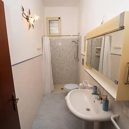 {beach-house } Mare Fuori Villa