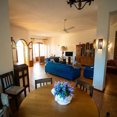 {beach-house } Mare Fuori Villa